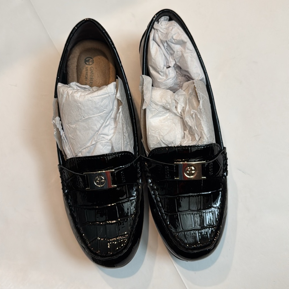 Size 5.5 Giani Bernini Black Loafers